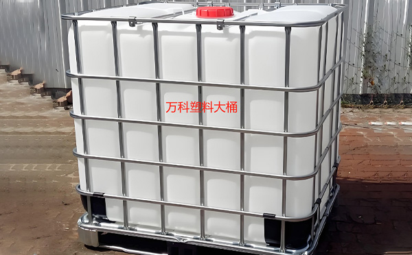 满足多元行业需求的包装解决方案：阿克塞塑料方桶的定制化应用解析